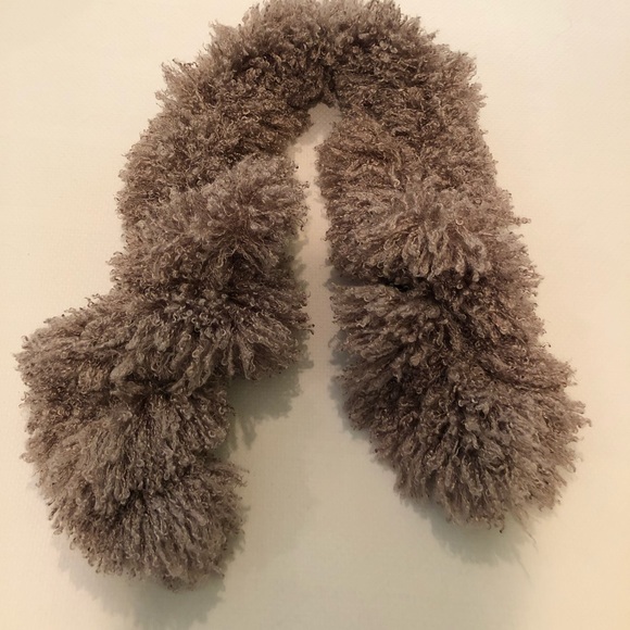 Scarf - Picture 3 of 4